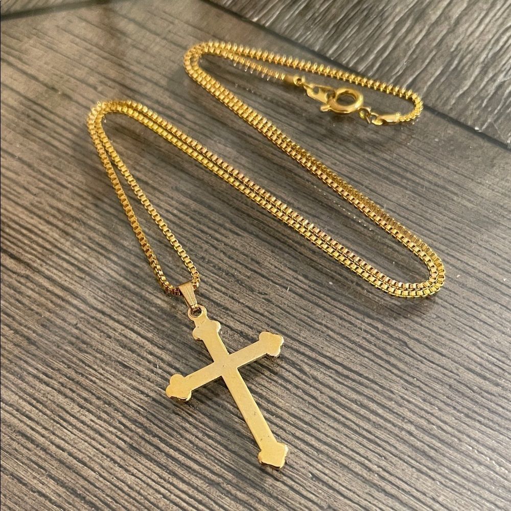 Vintage Gold-tone Cross Pendant on a Square Box Link Style Chain 20.25” approx
